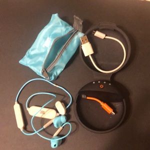 JBL women’s inspire wireless earbuds